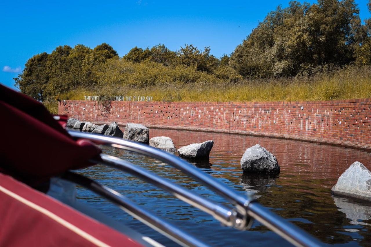Simmerwille B&b- Camping- Bootverhuur *