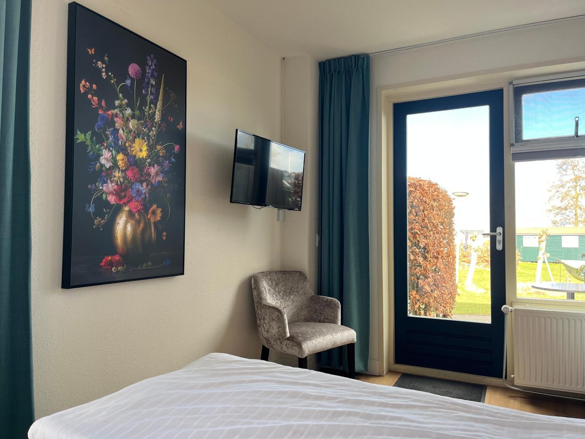 Simmerwille B&b- Camping- Bootverhuur Earnewâld